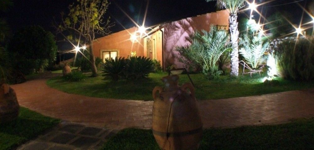 Borgo Nocchiara Hotel Carlentini Exterior photo